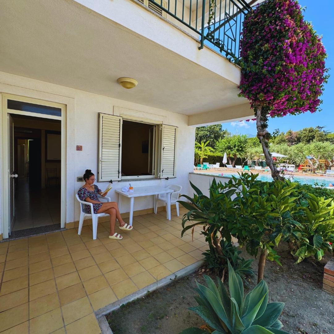 Medimare Residence Club Patti Esterno foto