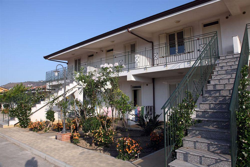 Medimare Residence Club Patti Esterno foto