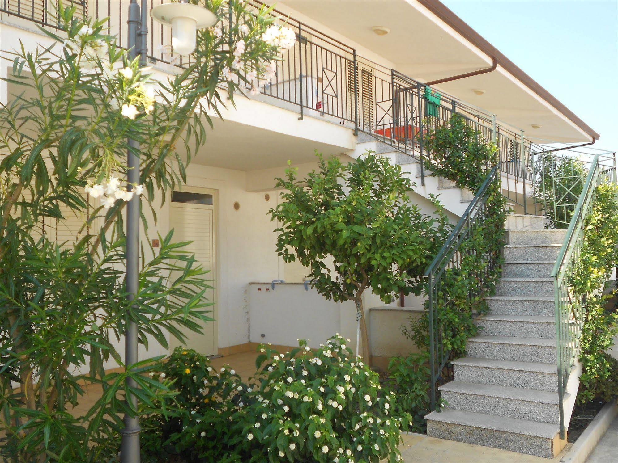 Medimare Residence Club Patti Esterno foto