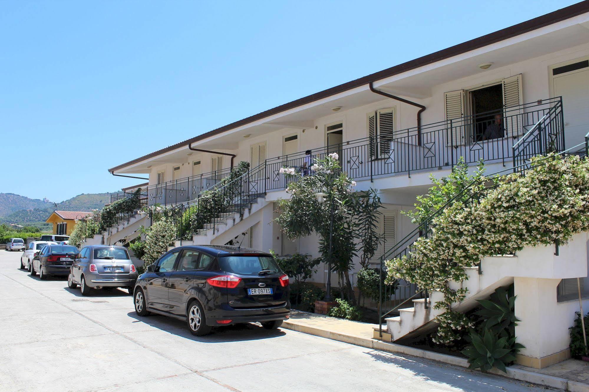 Medimare Residence Club Patti Esterno foto